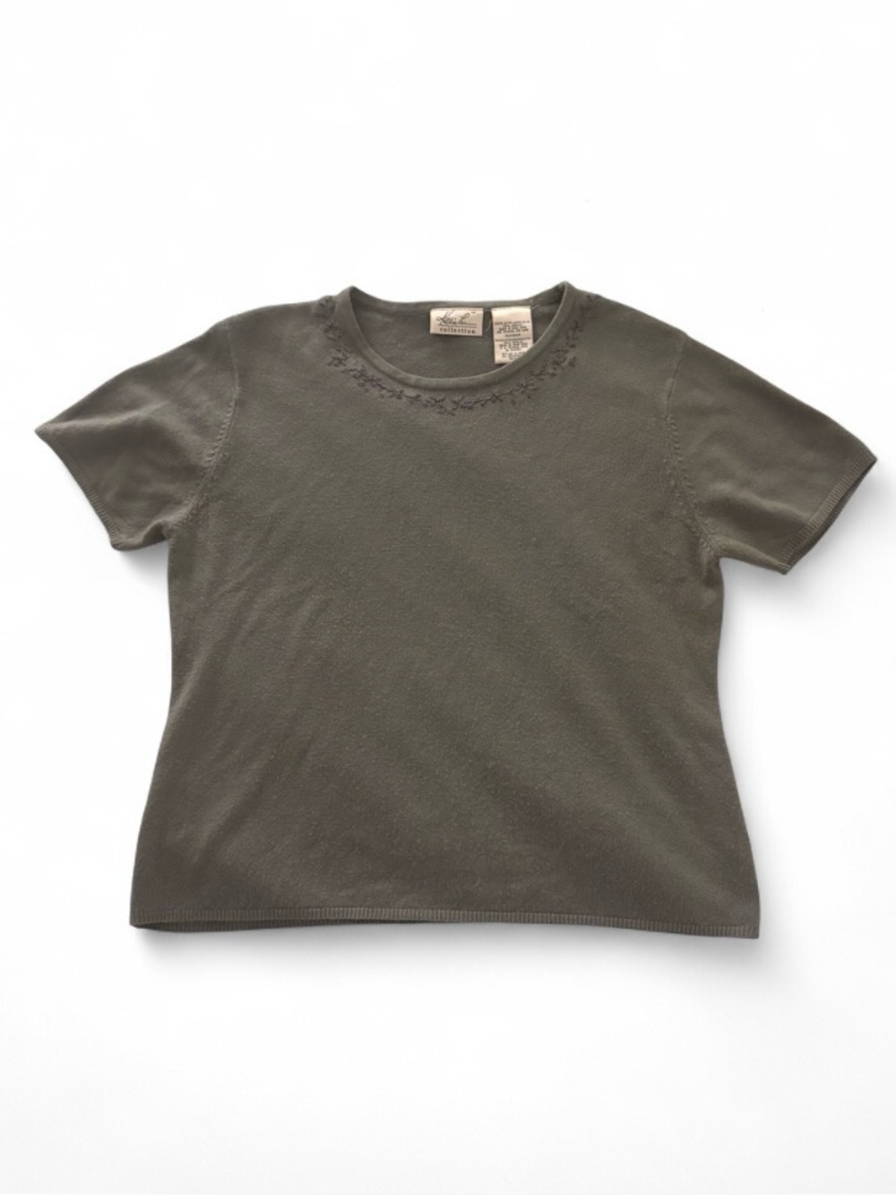 Vintage Kathie Lee Collection Gray Knit & Embroidered Top/Baby Tee